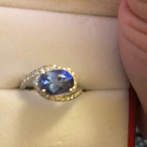 Tanzanite and diamond ring